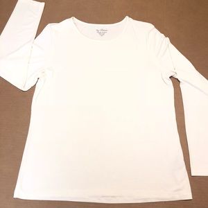 Chico’s Cream long sleeve tee.
